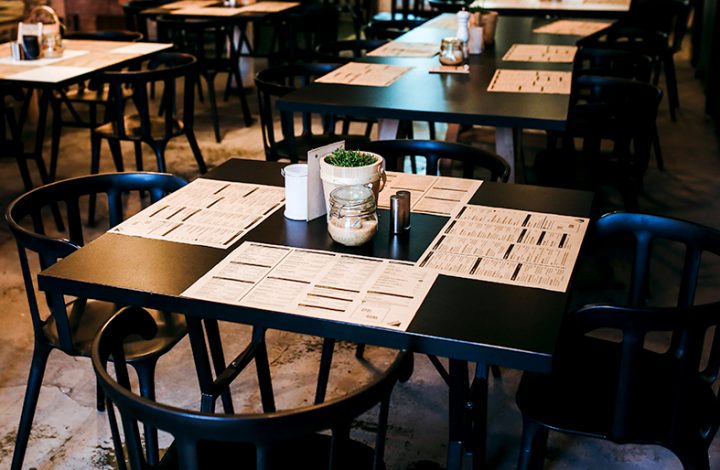 Cliente supostamente ofendida e expulsa de pizzaria teve pedido indenização negado