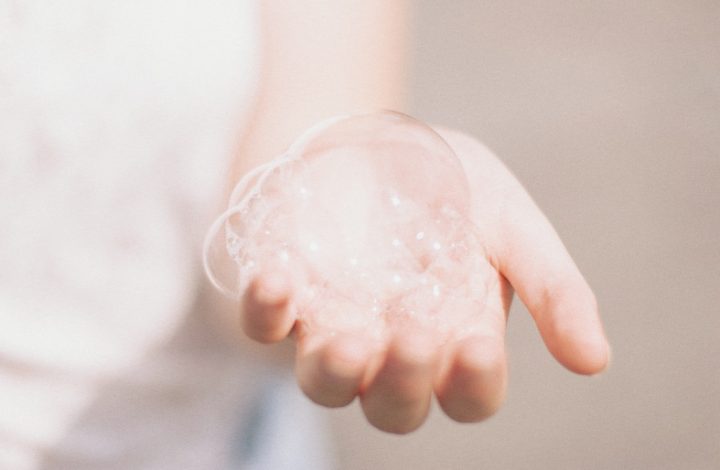 Fabricante de produtos farmacêuticos é absolvida em ação de cliente que teve irritação após uso de produto