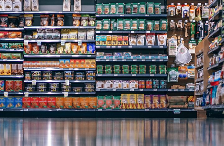 Consumidor deve ser indenizado em R$1 mil após ingerir produto vencido de supermercado