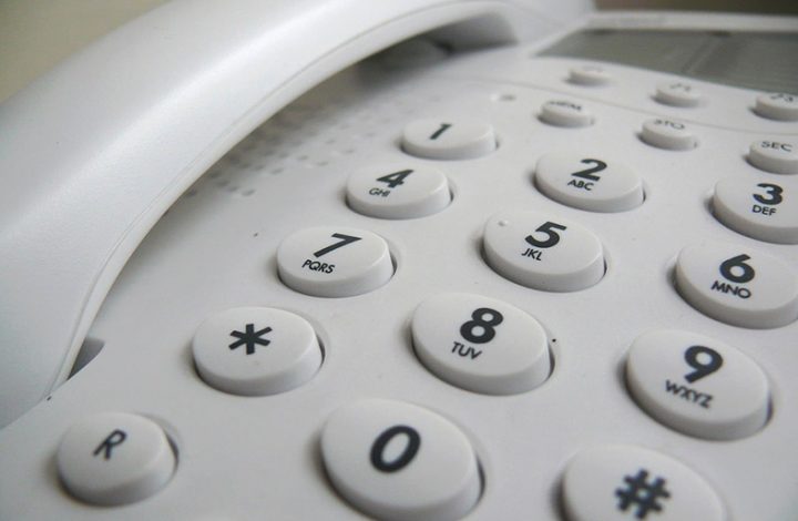 Mulher que recebeu fatura de compras pelo telefone de trabalho tem pedido de indenização negado