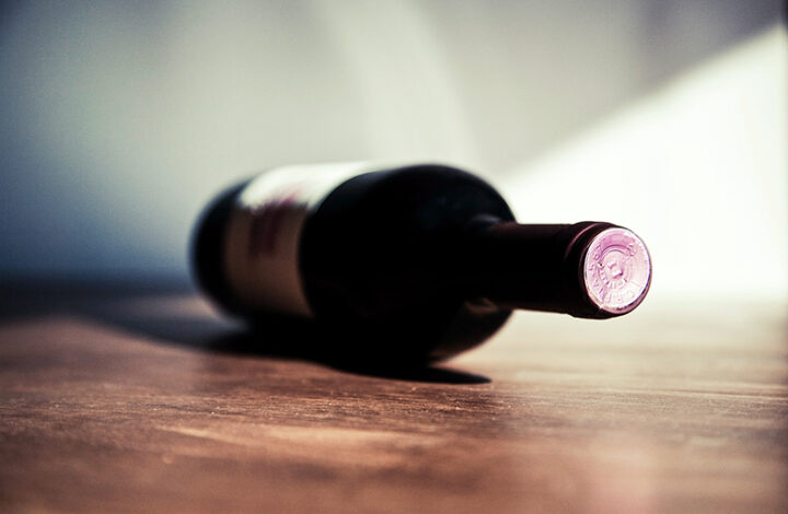 Cliente que comprou vinhos mas não recebeu na data combinada tem pedido de indenização negado