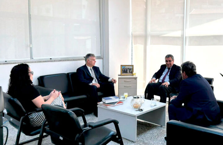Escola da Magistratura do Espírito Santo recebe visita institucional do diretor da Escola do Poder Judiciário do Acre